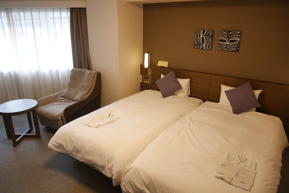 Daiwa Roynet Hotel Yokohama Kannai Bagian luar foto
